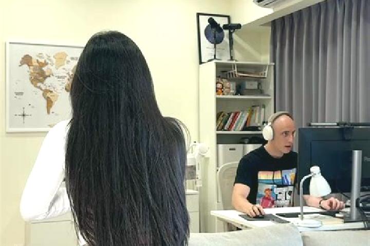 escort Kyra Chrysikou
