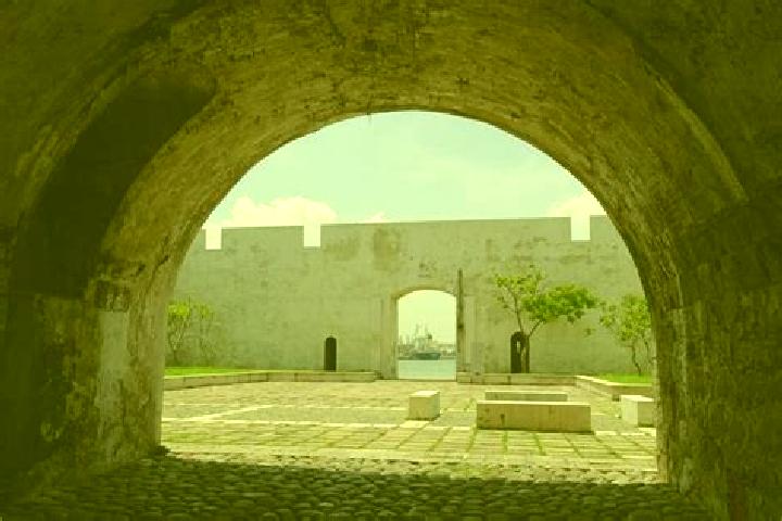 escort La Fortaleza