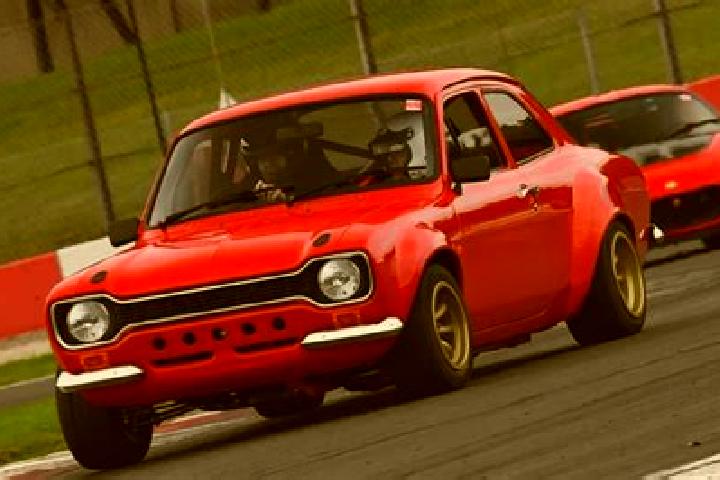 escort La Neuville
