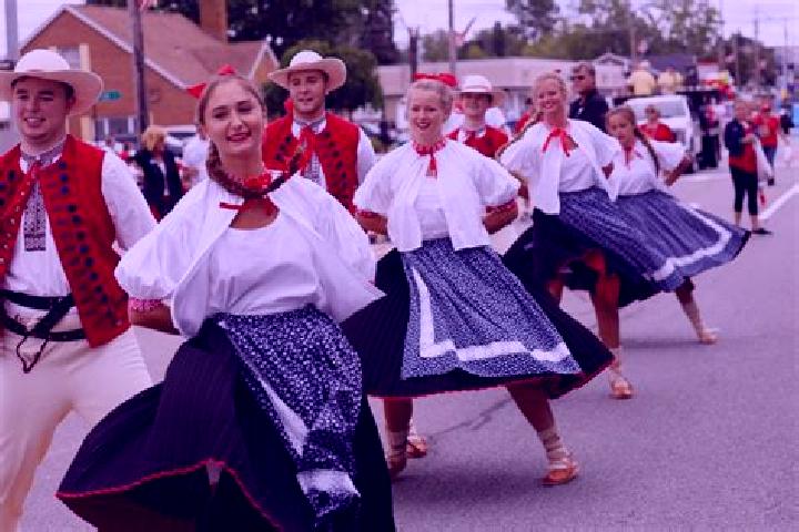 escort La Polka