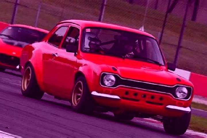 escort La Sarraz