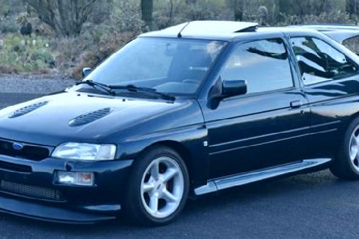 escort Labatut