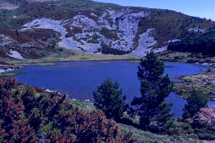 escort Laguna de Cameros