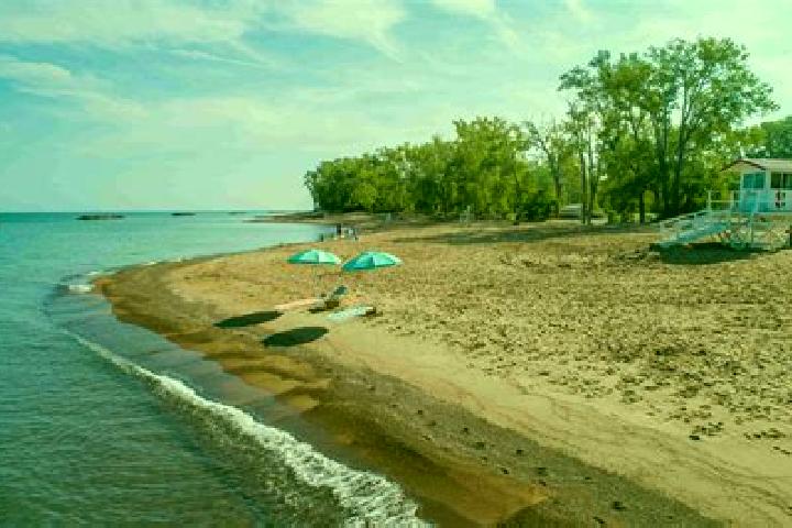 escort Lake Erie Beach