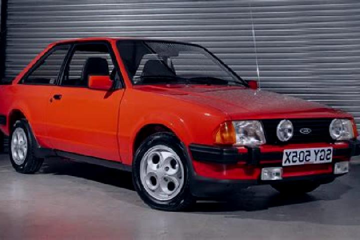 escort Lalovo