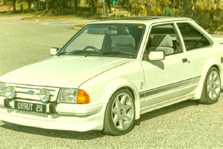 escort Laminusa