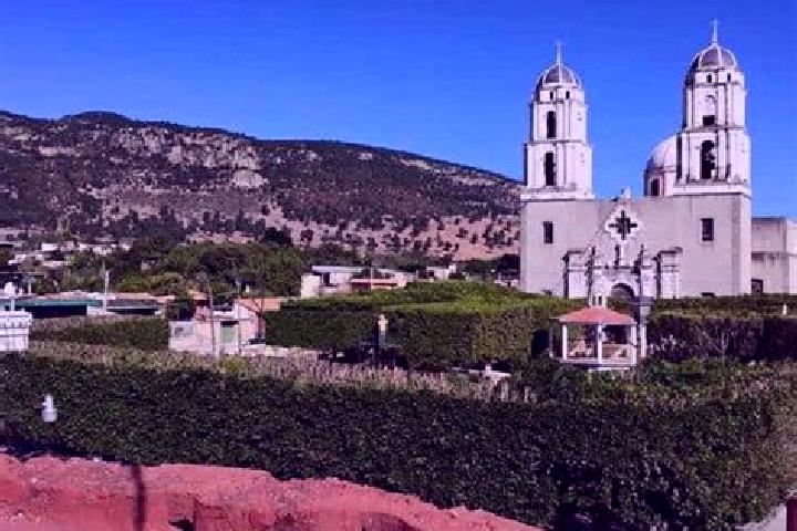 escort Las Pilas de Puruagua