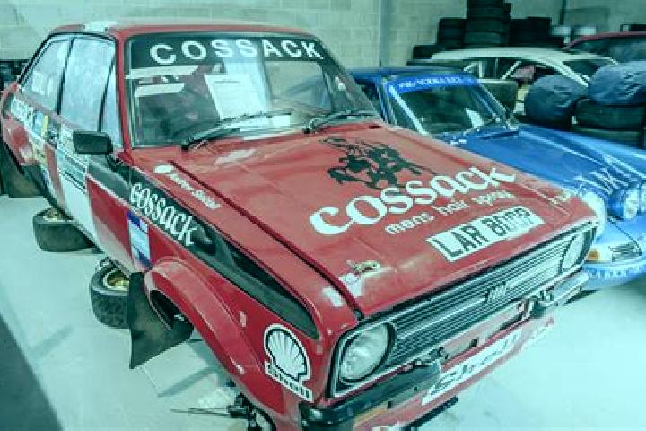 escort Laurens