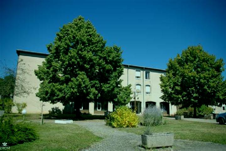 escort Lay-Saint-Christophe