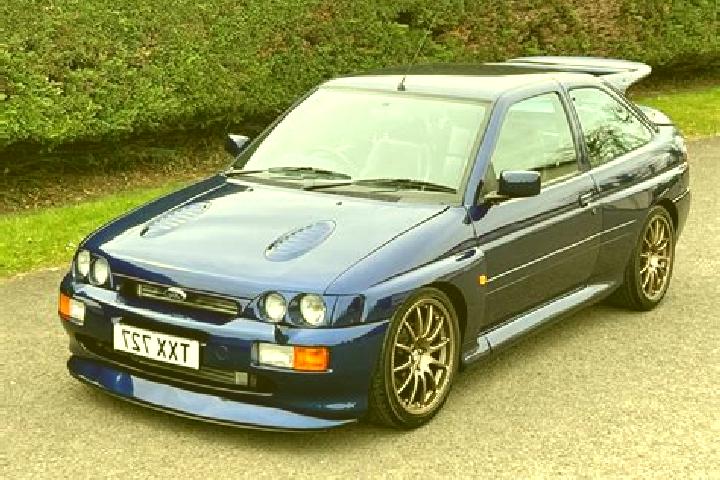 escort Laya