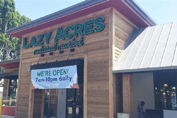 escort Lazy Acres