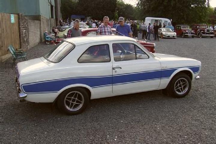 escort Lelow