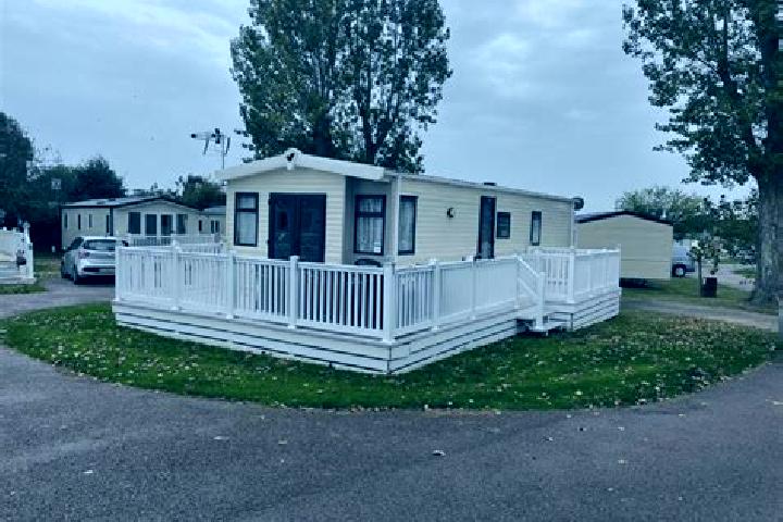 escort Little Clacton