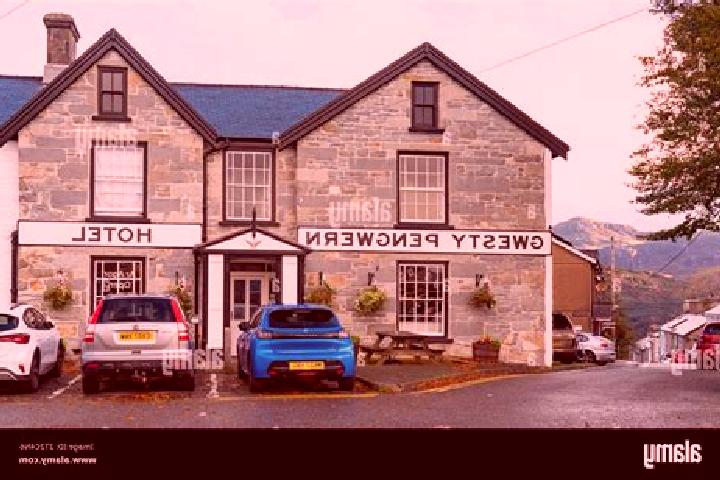 escort Llan Ffestiniog