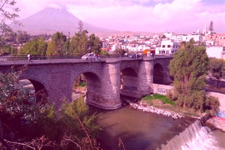 escort Los Puentes