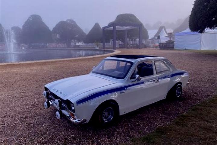 escort Low Bradley
