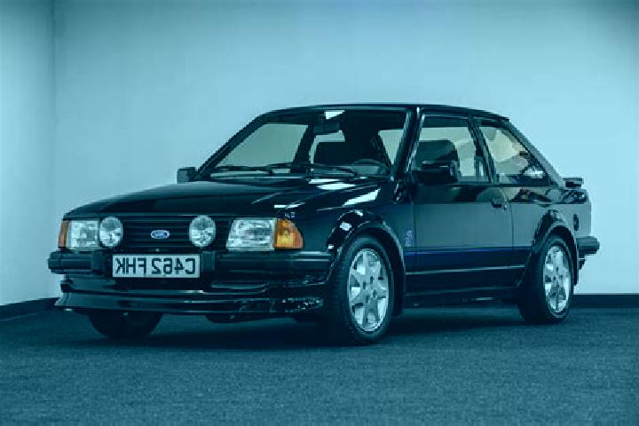 escort Luddenham
