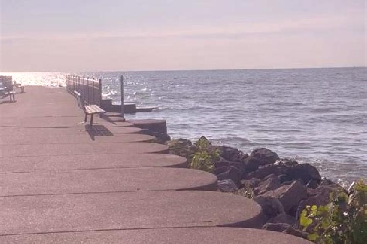 escort Luna Pier