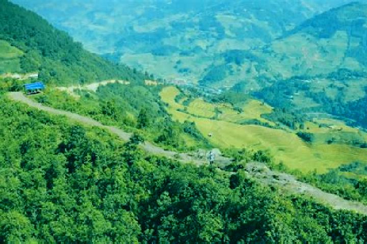escort Lung Khung