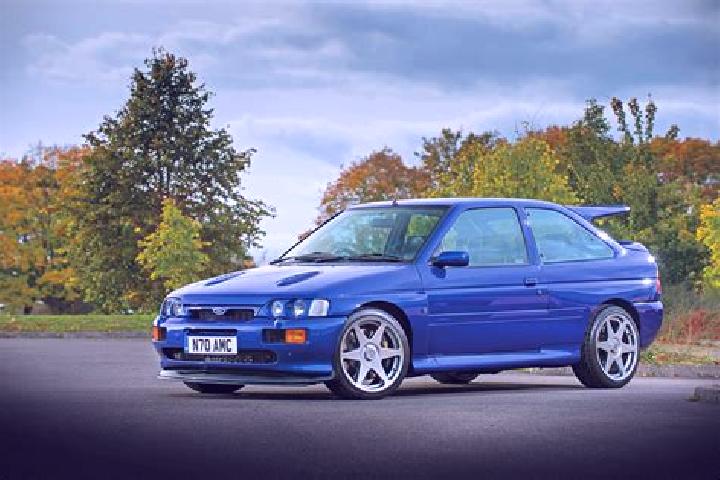 escort Luttange