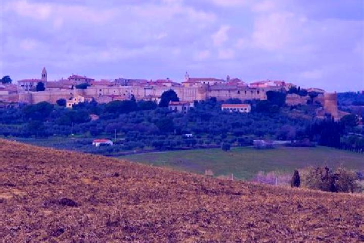 escort Magliano in Toscana