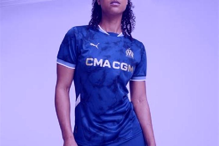 escort Maillot