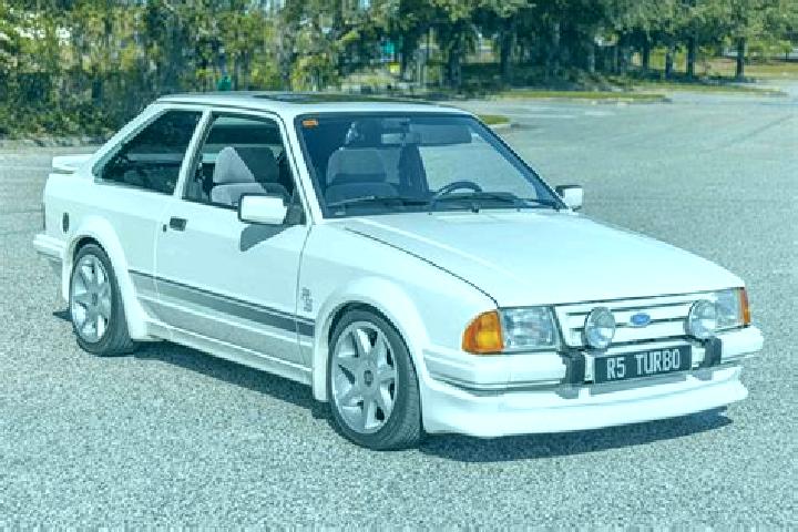 escort Malesina