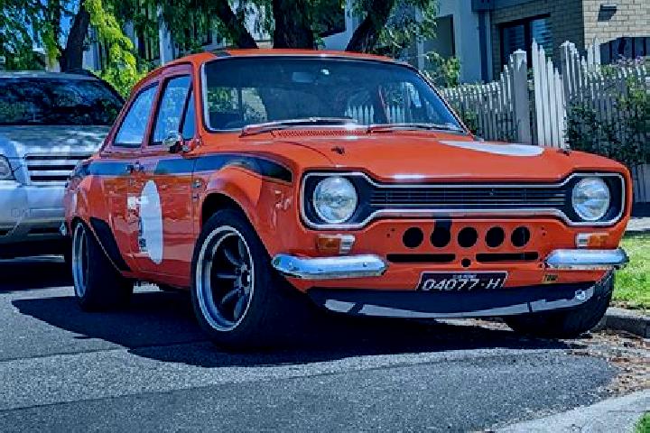 escort Marbaix