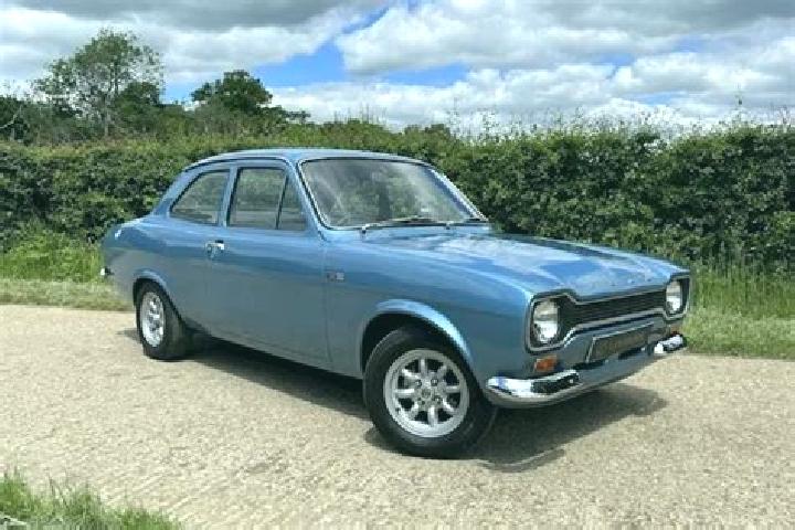 escort Marcollin