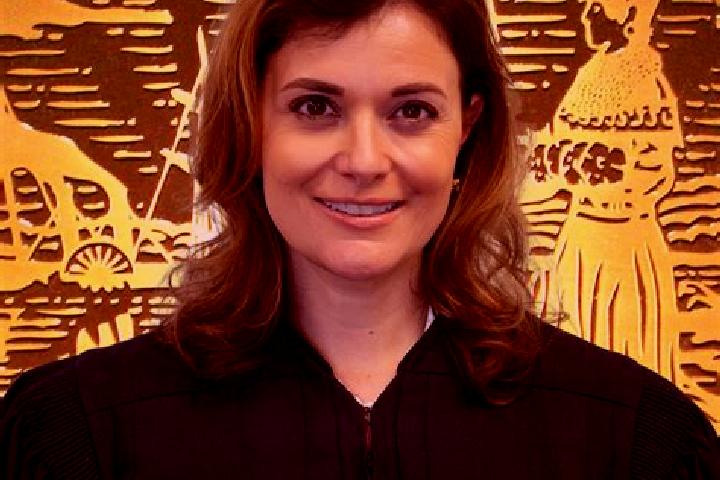 escort Maria de la Torre