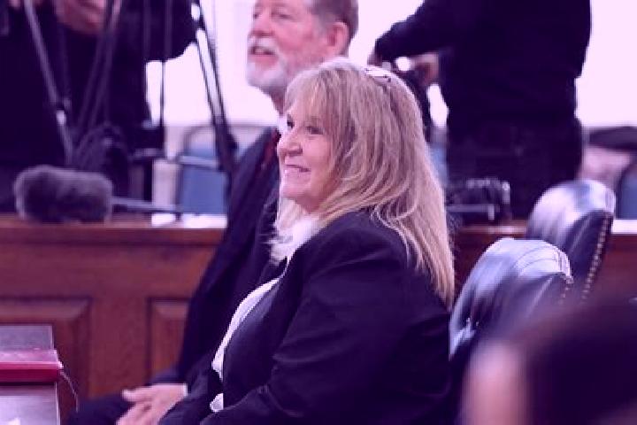 escort Mary Hill