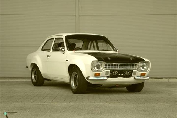 escort Mateur