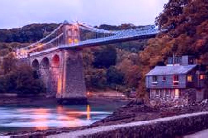 escort Menai Bridge