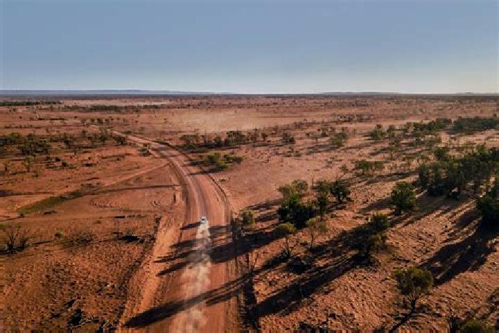 escort Menindee