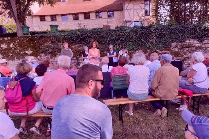 escort Messey-sur-Grosne