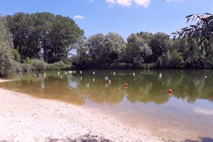 escort Meyrieu-les-Etangs
