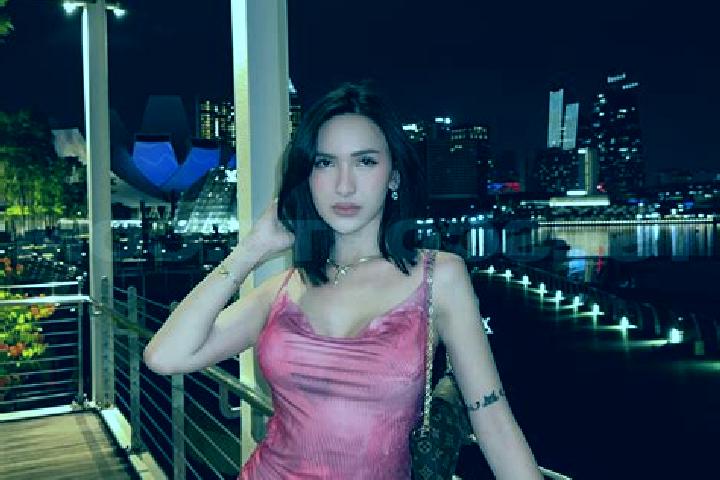 escort Michika