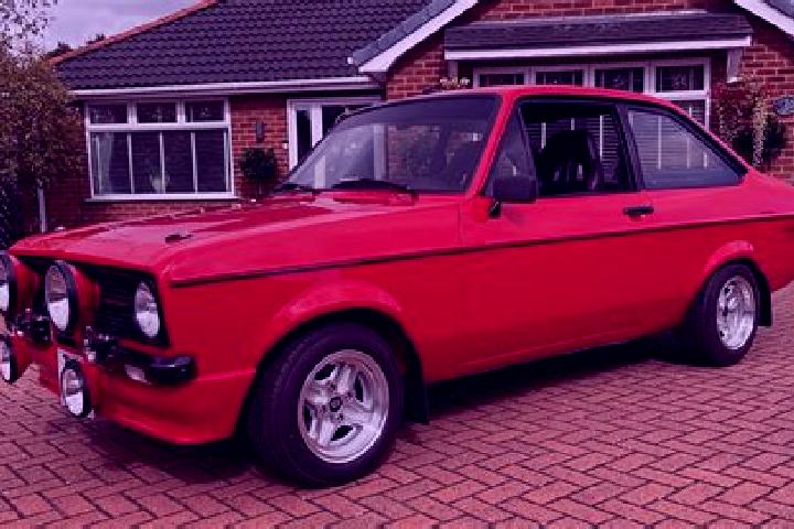 escort Mid Calder