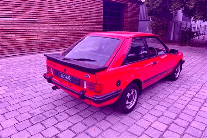 escort Mijek