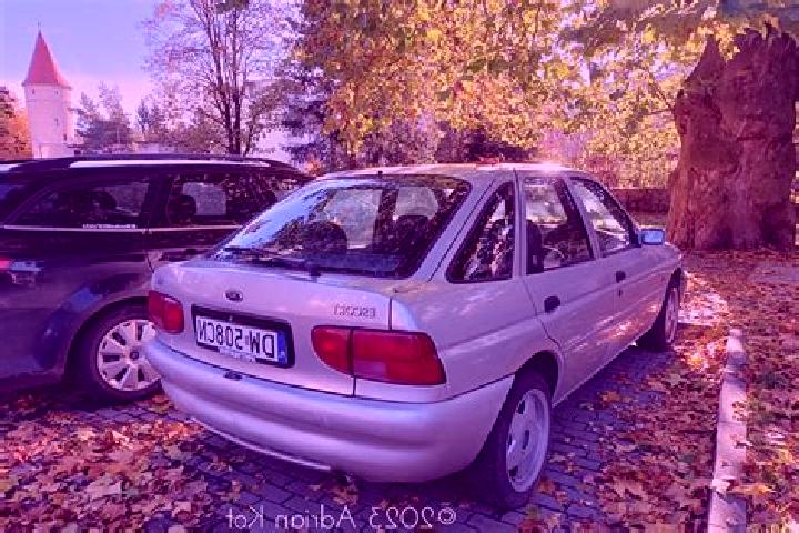 escort Mil kovo