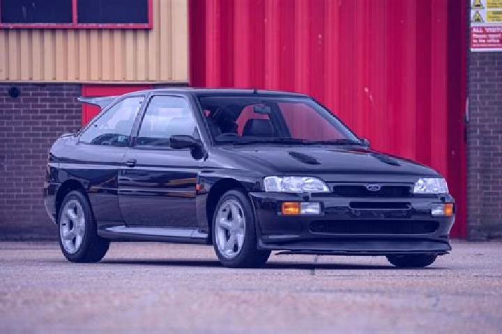 escort Mitai