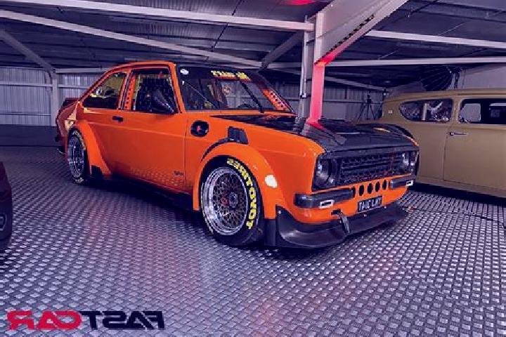 escort Mniow
