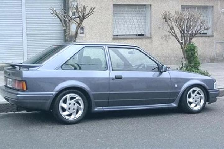 escort Moldovenesti