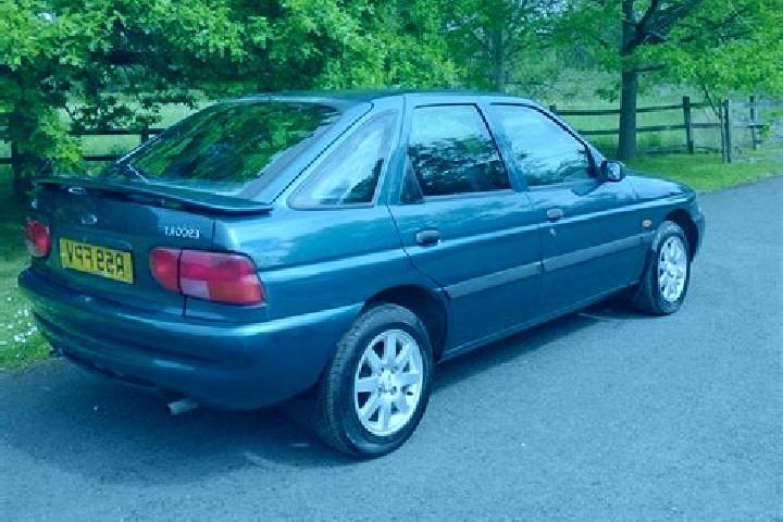 escort Mondevert