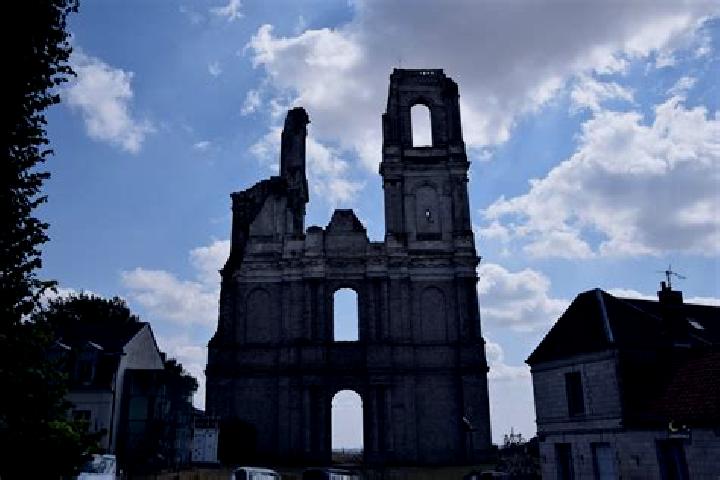 escort Mont-Saint-Eloi