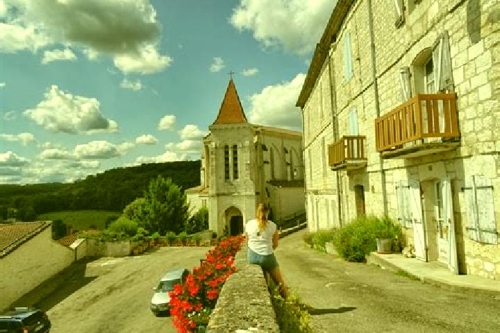 escort Montaigu-de-Quercy
