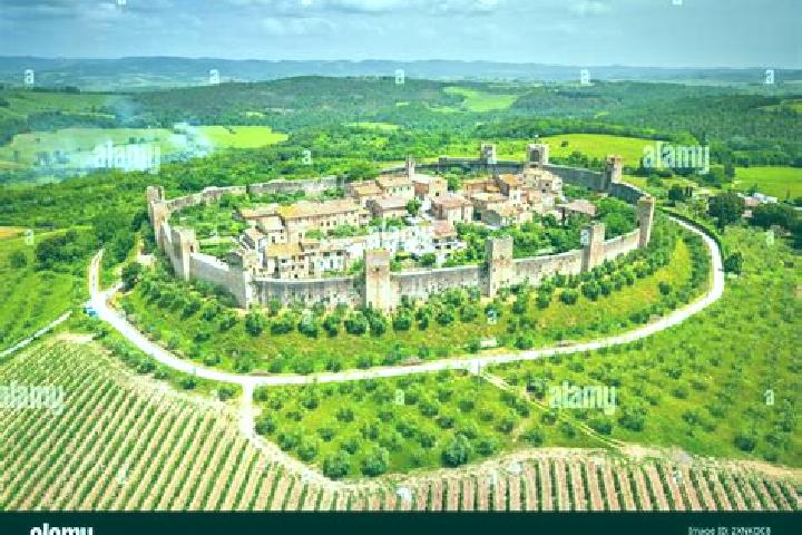 escort Monteriggioni
