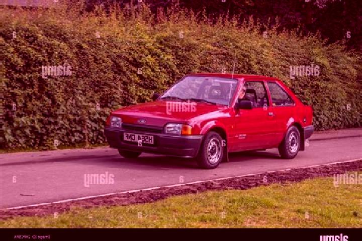 escort Morthomiers