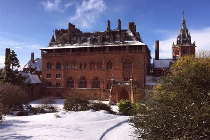 escort Mount Stuart