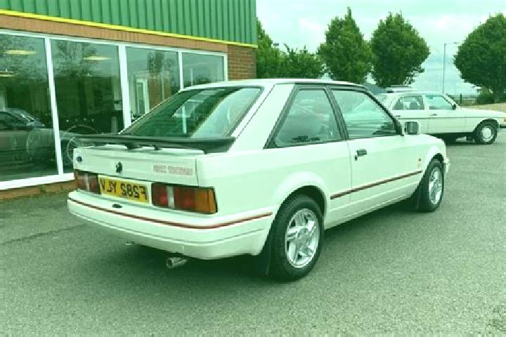 escort Mouy
